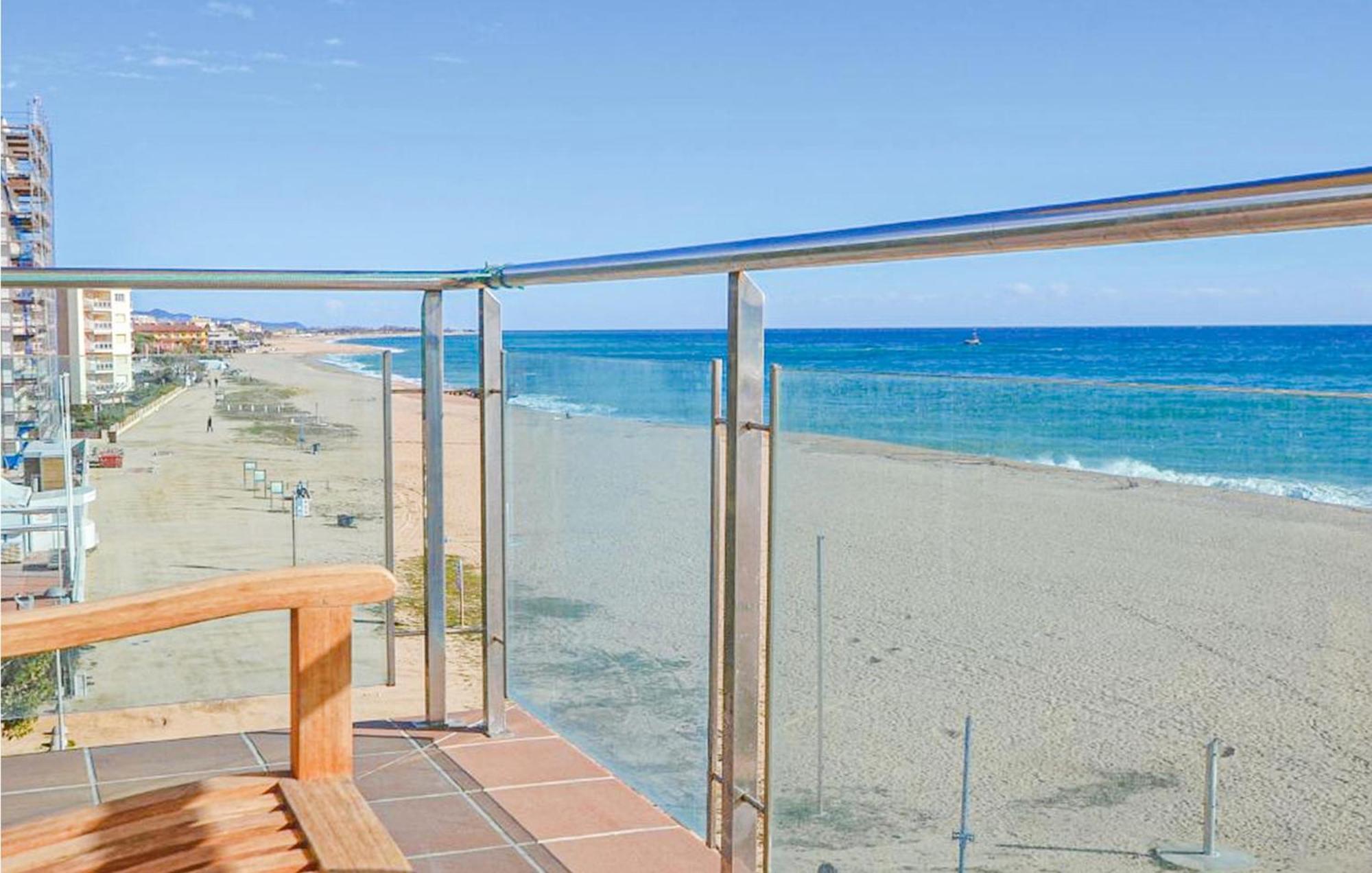 Awesome Apartment In Santa Susanna With Kitchen Luaran gambar